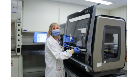 Julia MacIsaac, a medical laboratory technologist (MLT) at the UHN/Sinai Health Microbiology Lab