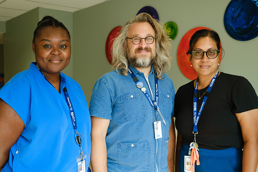 Members of UHN's Inpatient Consultation-Liaison (C-L) Psychiatry Service team at Toronto Western Hospital, (L to R), Edna Bonsu, a clinical nurse specialist; Dr. Richard Yanofsky, a psychiatrist; and Regina Banks, a clinical nurse specialist. (Photo: UHN)