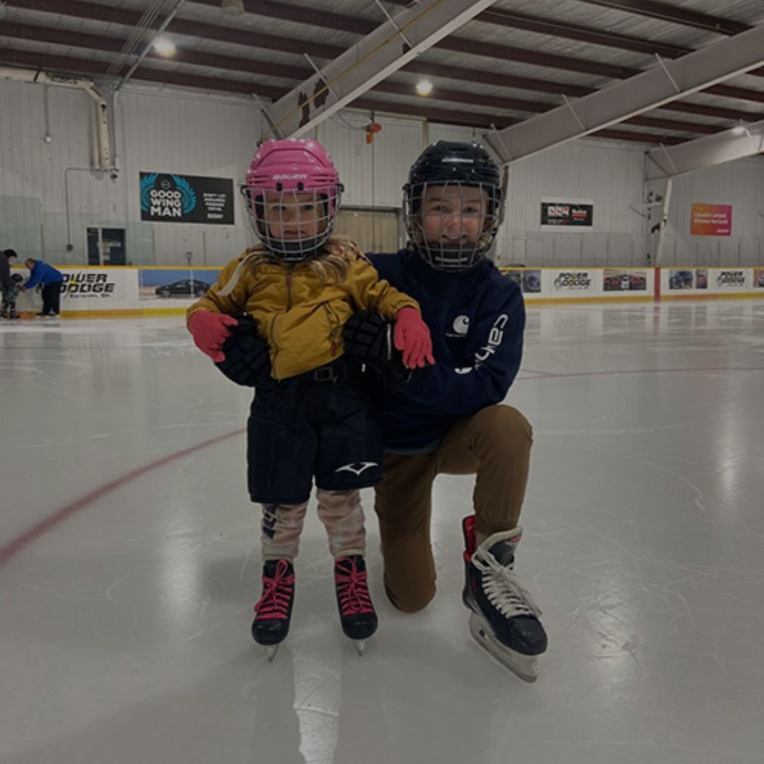 Adleigh Barlow with her brother on the ice. (Photo: Courtesy Kelsey Barlow)
