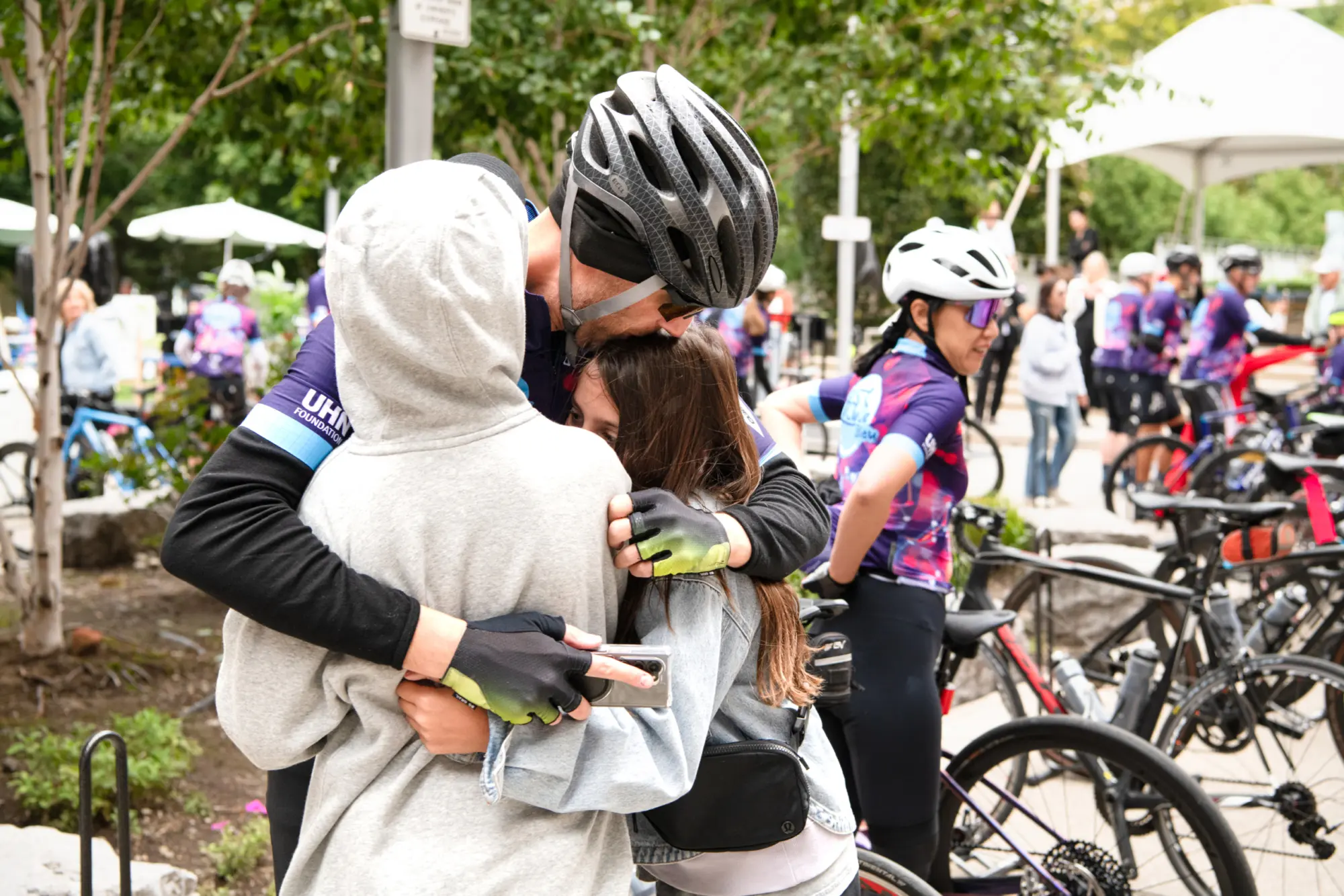 Tour De Bleu rider and family